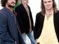 Famous folk group back once again