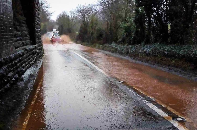 Floods on the A358