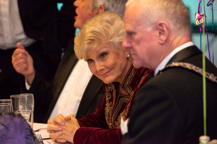Angela Rippon and Mayor of Wellington Mark Lithgow