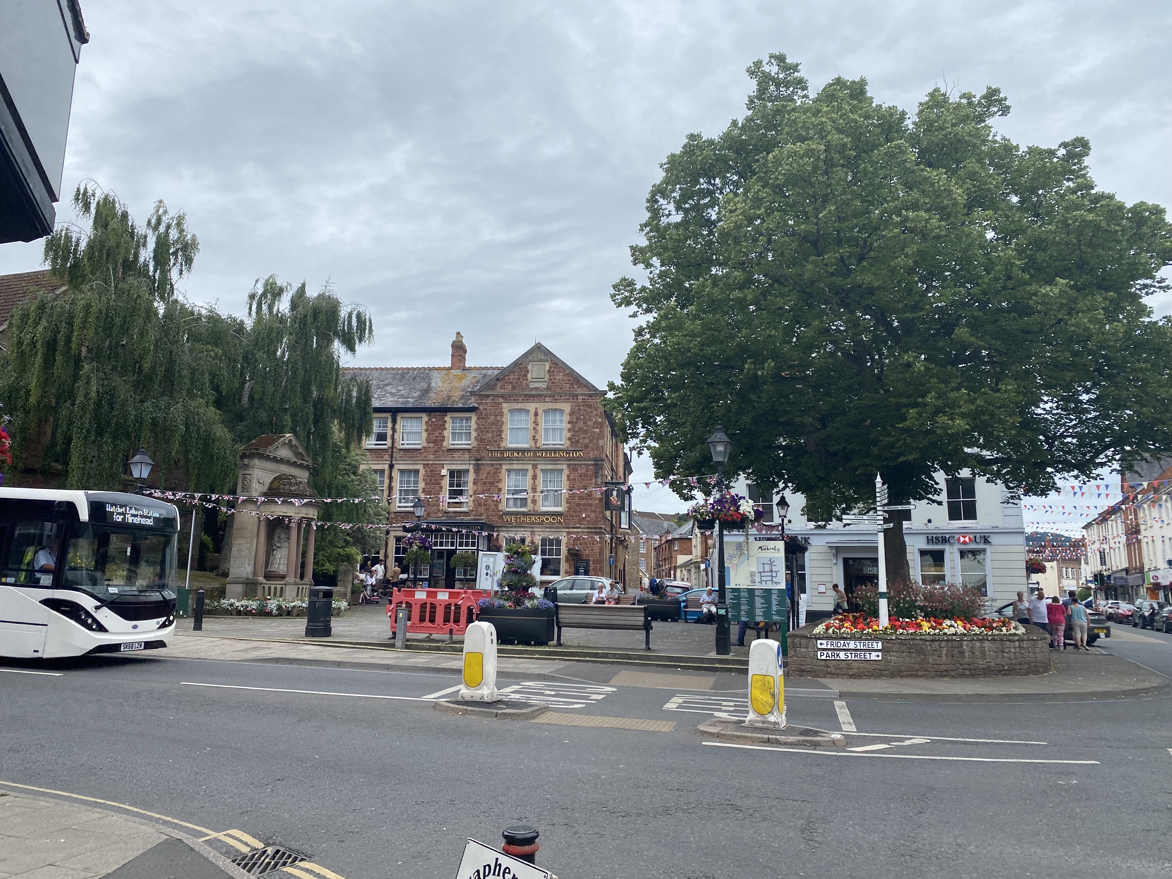 Complaints over police response to anti-social behaviour in Minehead