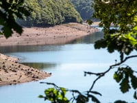 Water level warnings at Wimbleball Lake on Exmoor