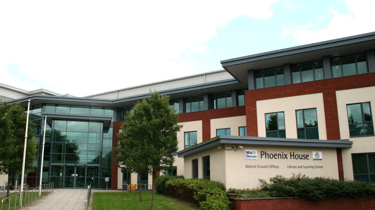 Row decimates Mid Devon District Council cabinet | wsfp.co.uk