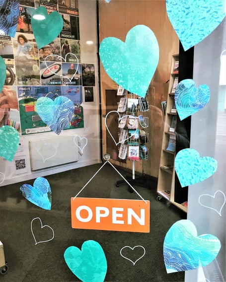 Valentine's window competition in Watchetr