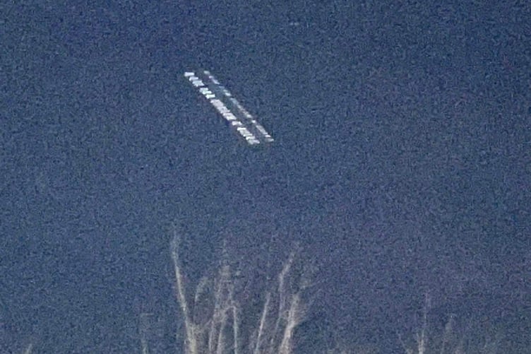 Starlink satellites seen from Minehead