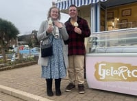 Man proposes at freshly reopened Minehead beach Kiosk
