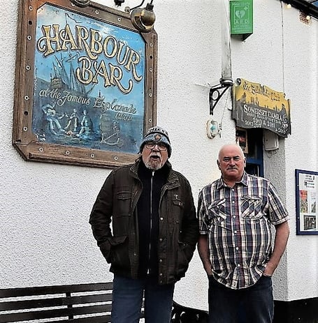 Roy Chave (l) of the Esplanade Club with Shaun Anning of Seafire Fishing