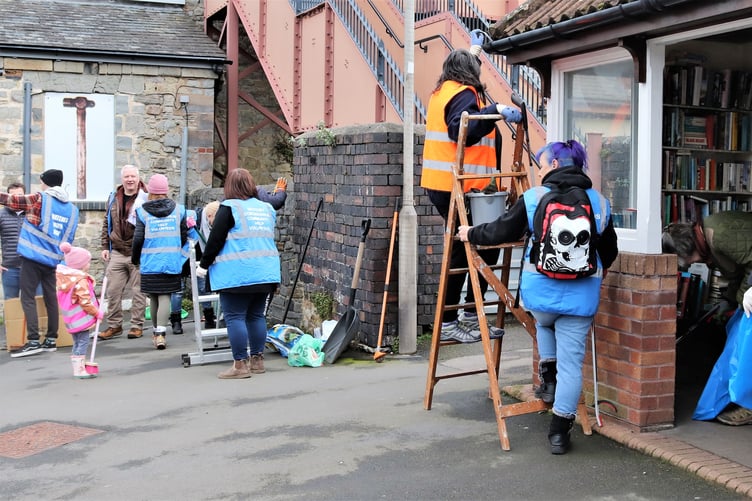 Volunteers at work in Watchet