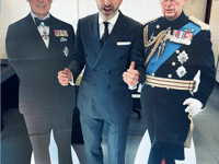 King Charles 'greets' tourists