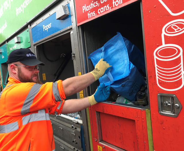Bin strikes suspended at eleventh hour
