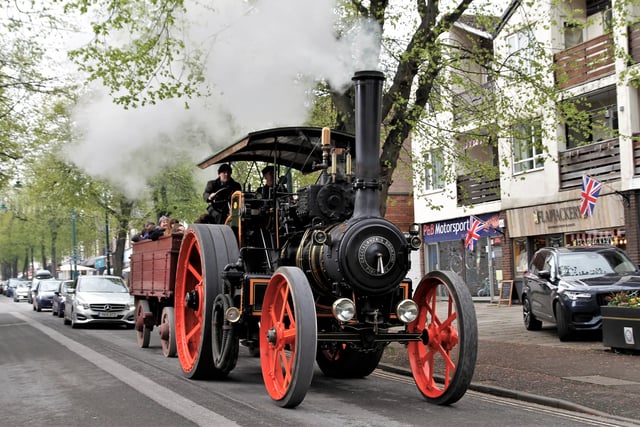 Steampunk festival glues town together