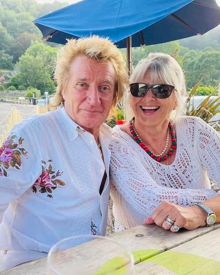 Rod Stewart and Penny Lancaster come to Salcombe