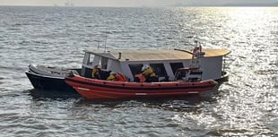 Two rescued as boat sinks in Bristol Channel