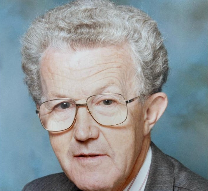 Former Kingsmead headteacher Brian Collingridge has died at the age of 88