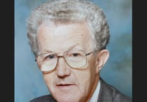 Former Kingsmead headteacher dies
