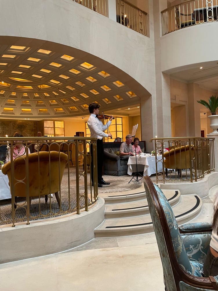 Anthony Knight performing in the Hotel Adlon Kempinski, in Berlin.