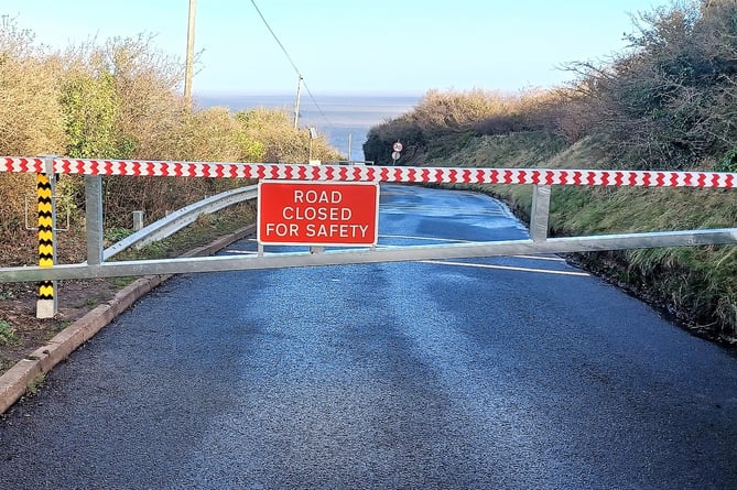The B3191 has been closed at Cleeve Hill, near Watchet, over fears of a cliff collapse.