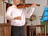Violinist to give village church performance