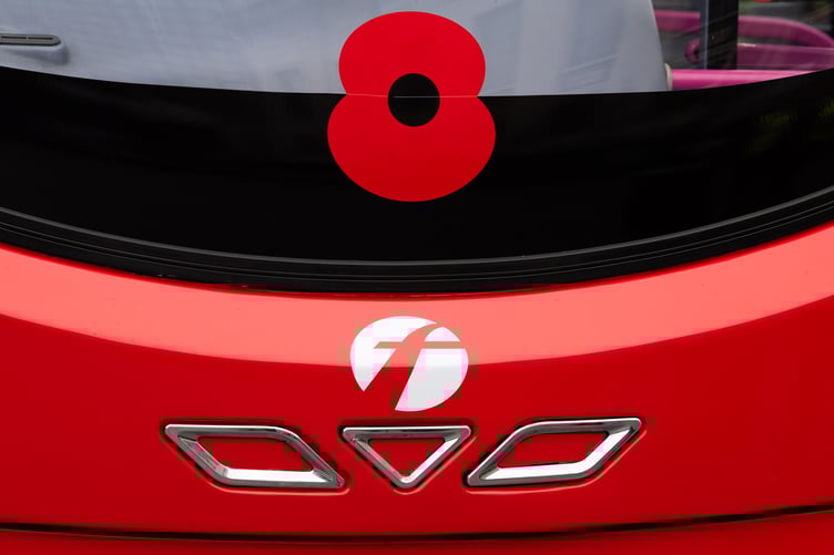 Free travel on First Bus services is being offered to serving Armed Forces personnel, veterans, and cadets during Remembrance Saturday and Sunday.