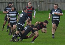 Minehead pile up the points