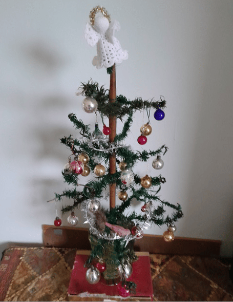 The Brimble family's 102-year-old Christmas tree.