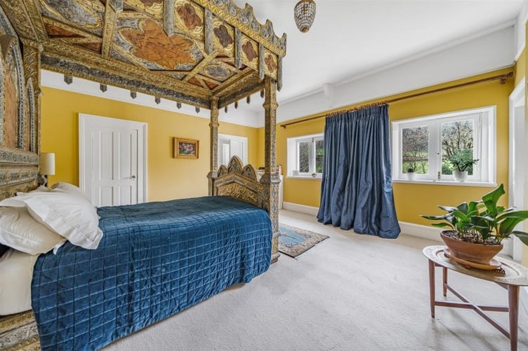 manor house luccombe