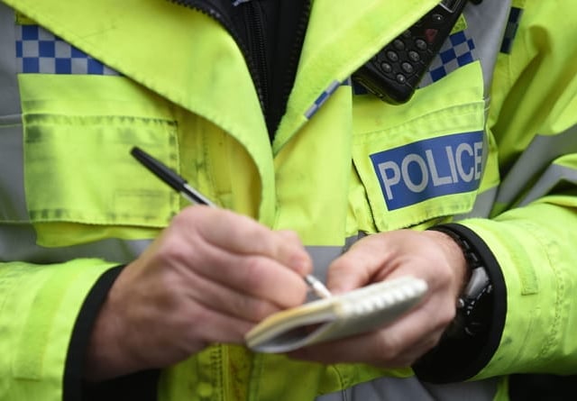 Police alert Facebook sellers to fake cash scam