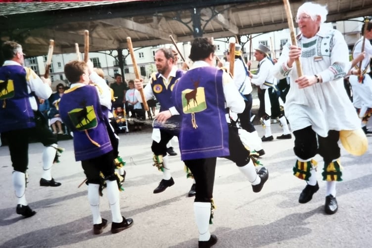 Dudley Binding in full swing