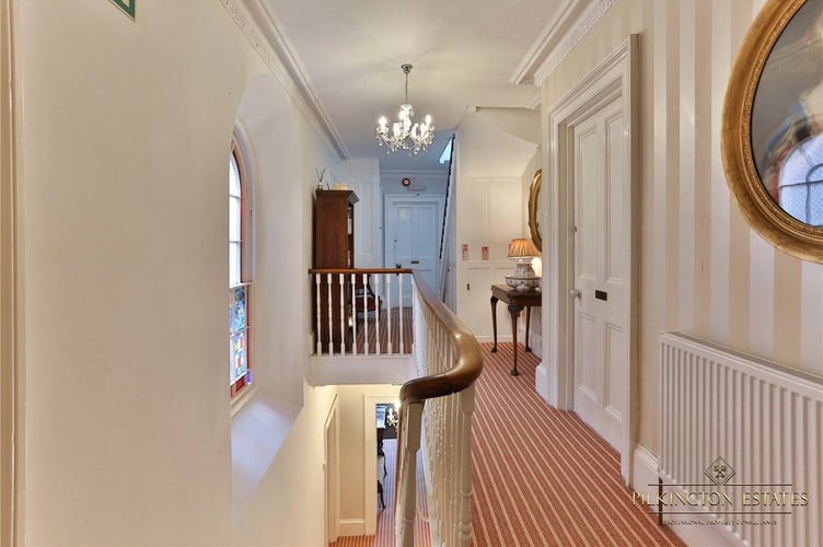 A conveniently placed WC is located on the entrance floor of property for ease of access. The dining room offers residents and guests an exceptional finer dining experience which is enhanced with views of the beautiful outdoors.