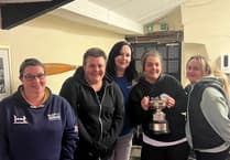 Outsiders triumph in Rose Bowl final 