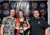 Payne wins English middleweight title 