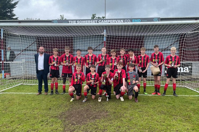 Back row: Carl Salter (coach), James Hayes, Jack Bishop, Jo McGill, Finley Beviss, Morgan Mason, Dexter Middleton-Smith, Harry Argall, Darcy McCormick, Billy Budge, Alex Seaton and Ollie Reading; front: Charlie McCarthy, Jack Warren, Dan Collins, Caiden Salter and James White.