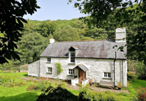 Rockford riverside Grade II listed cottage hits the market in Lynton