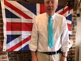 Parliamentary candidate meeting townsfolk