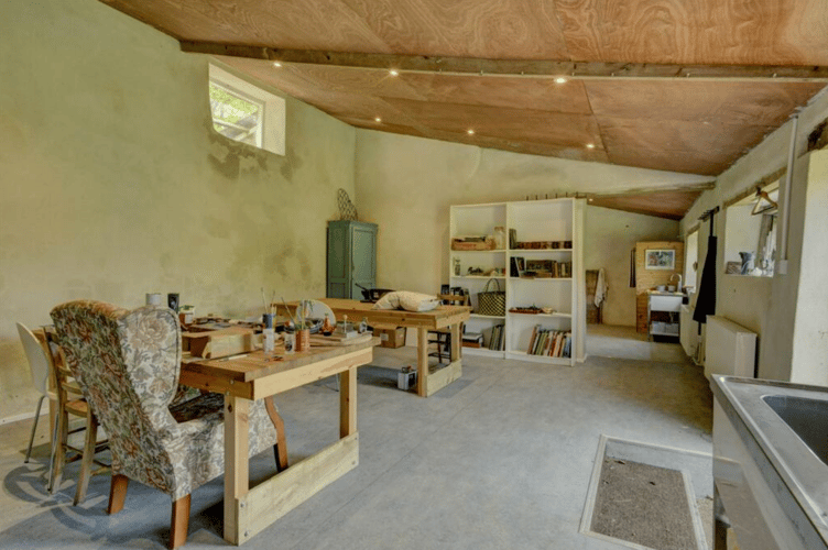 Studio/workshop
