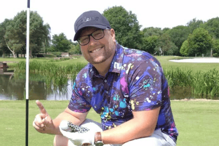 Mark holes in one during round of 64