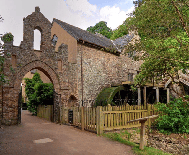 Waterwheel in historic mill needs replacing