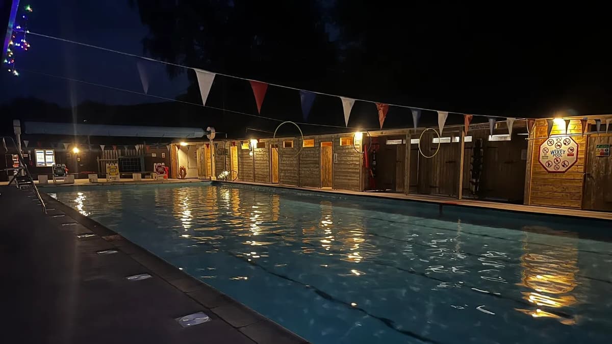 'Dimpsy dip' moonlight swimming sessions being held in Wivey Pool ...