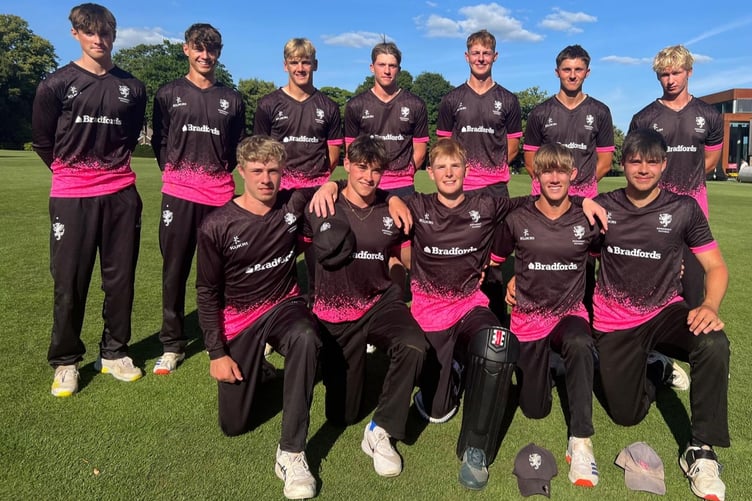 Somerset Under 18 Boys who beat Hampshire, back left to right: Alfie Moloney, Kian Roberts, Lachlan Rice, Finn Kelsey, Jamie Oborne, James Theedom, Fin Hill; front: Ben Mason, Seb Linnitt, Thomas Rew (C), Oscar Coleman, James Matravers .