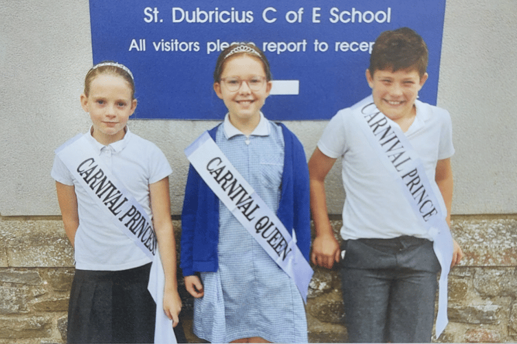 Porlock carnival queen Ayla Harrison (centre) with princess Isabella Campion and prince Henry Ellicott.