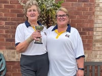 Sue Cox wins ladies singles final against Sara Rew