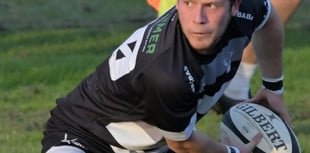 Minehead finish strongly to seal bonus point win at Wells