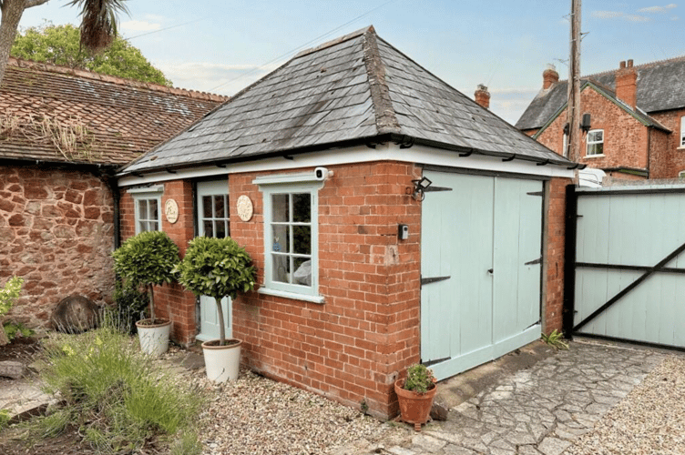 Beautifully presented five bedroom family home comes to Market in Minehead for £450k