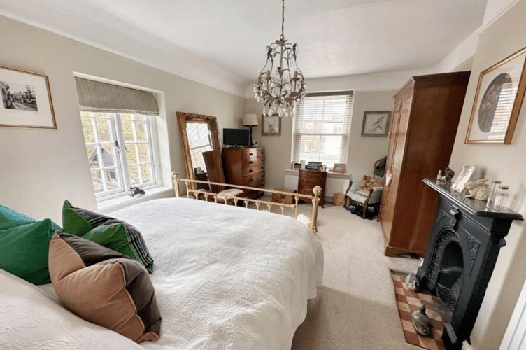 Beautifully presented five bedroom family home comes to Market in Minehead for £450k