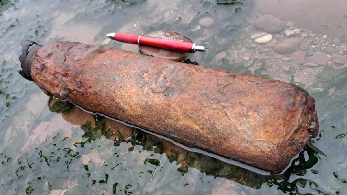 Royal Navy removes suspected Second World War unexploded bomb found in ...