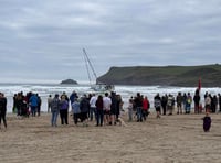 Coastguard rescue as West Somerset yacht runs aground in darkness