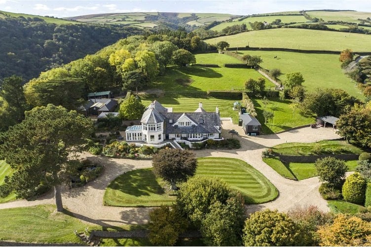 Halsecombe House drone shot