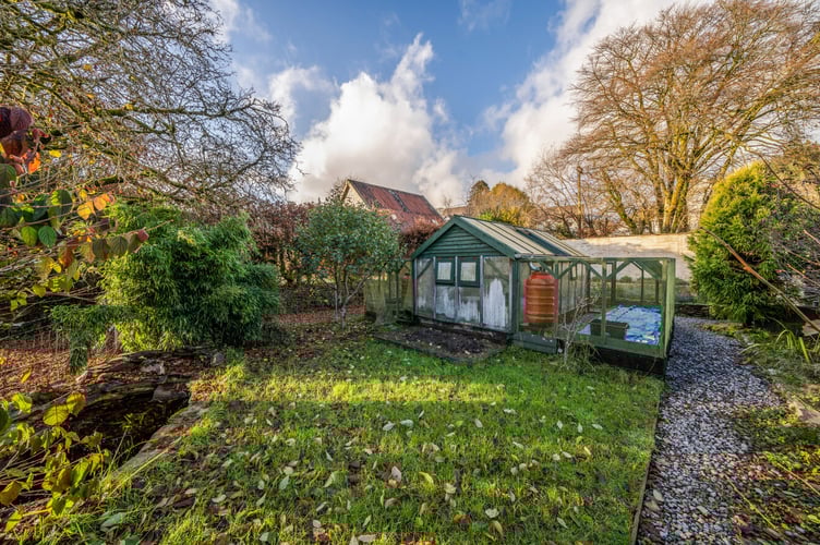 Garden greenhouse
