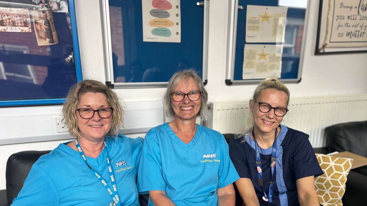 Hospital cleaner marks 35 years and has no plans to retire | wsfp.co.uk