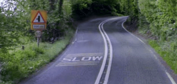 Fears that dirty road signs mean speeding motorists on part of A39 ...