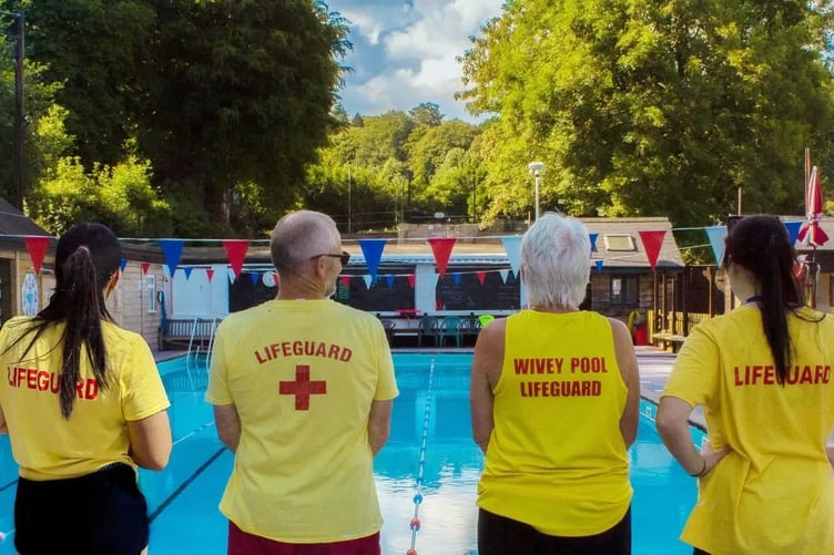 A lifeguard training course is being organised by Wivey Pool.